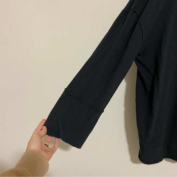 We the Free Navy Blue Long Sleeve Mock Neck Top size Medium - Picture 7 of 9